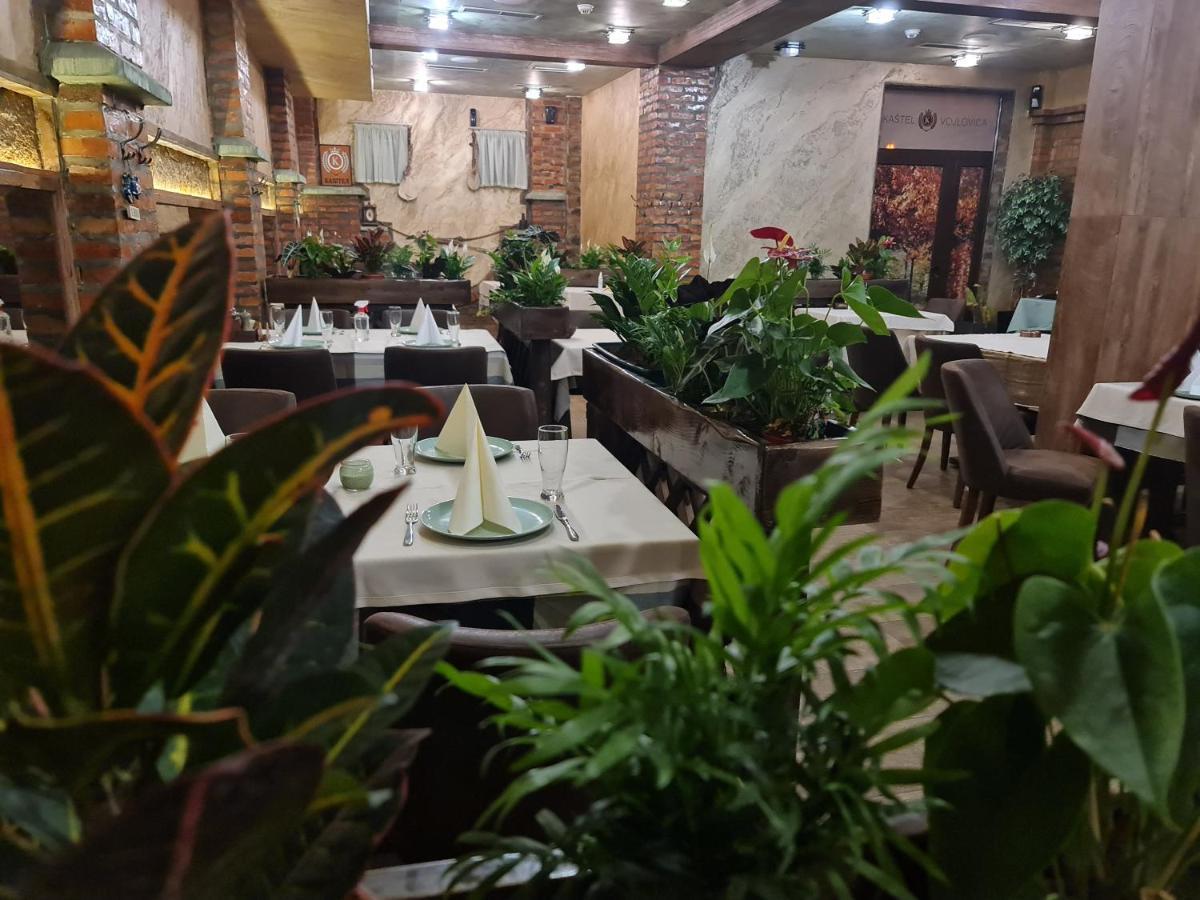 Каштел Pancevo Hotel Екстериор снимка