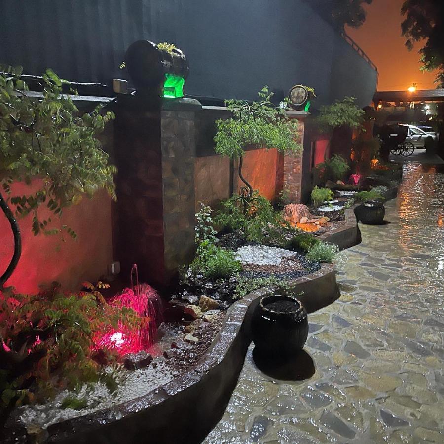 Каштел Pancevo Hotel Екстериор снимка