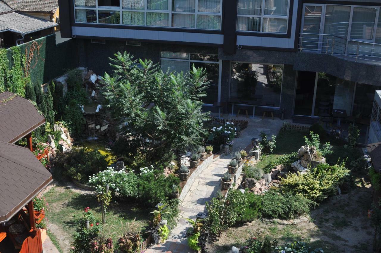 Каштел Pancevo Hotel Екстериор снимка