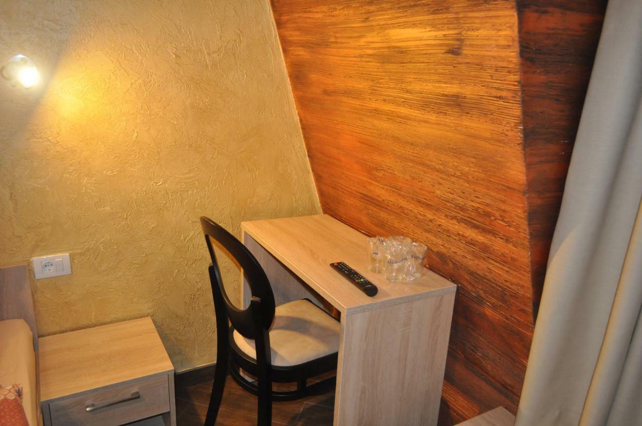 Каштел Pancevo Hotel Екстериор снимка